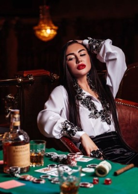 Проститутка АДРИАНА